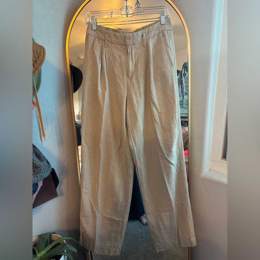 Khaki colored Linen Pleated Trousers